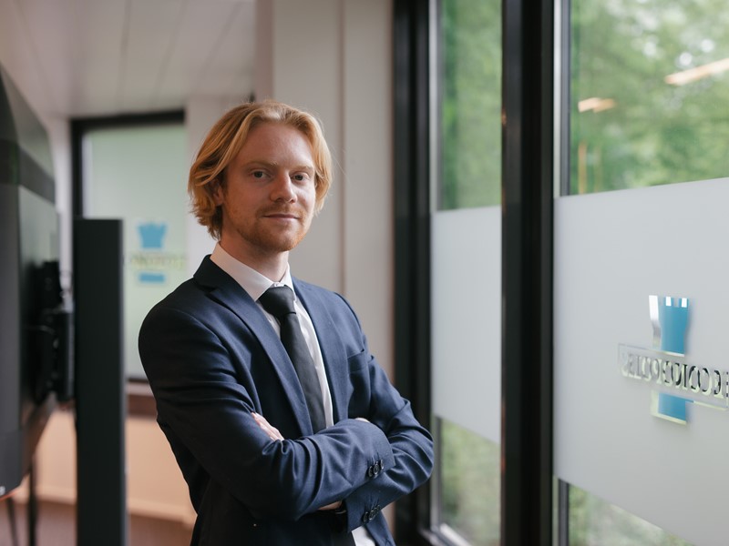 Cédric Van Hooydonk - Portfolio Analyst